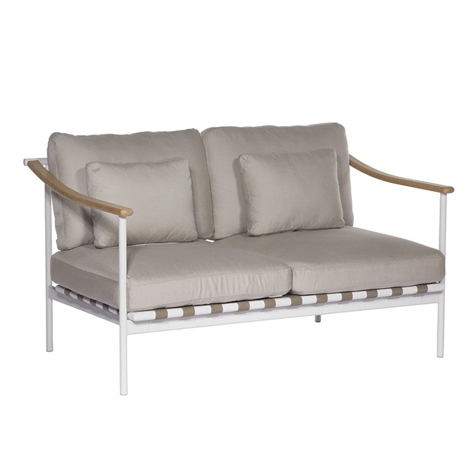 Around Deep Seating Sofa mit Teakarmlehnen 150 cm