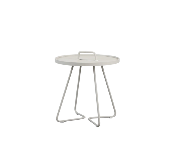 Cane-Line Table d'appoint mobile petite