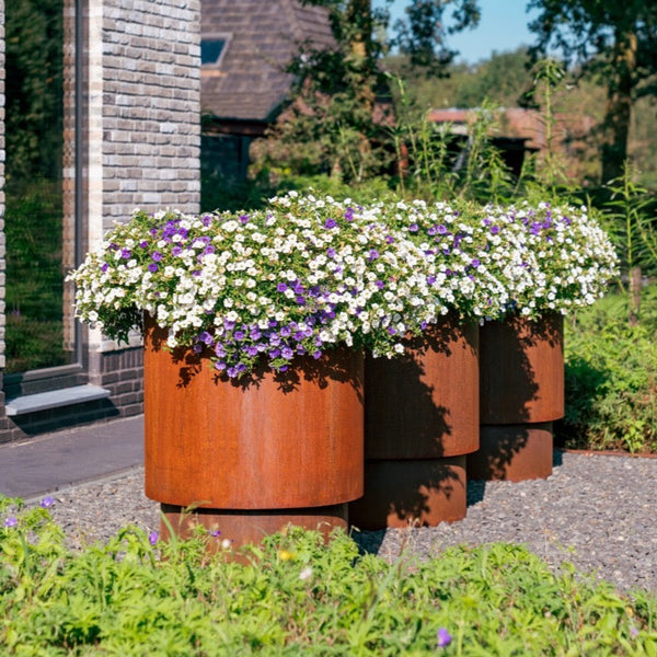 Adezz Extend planter made of Corten steel 