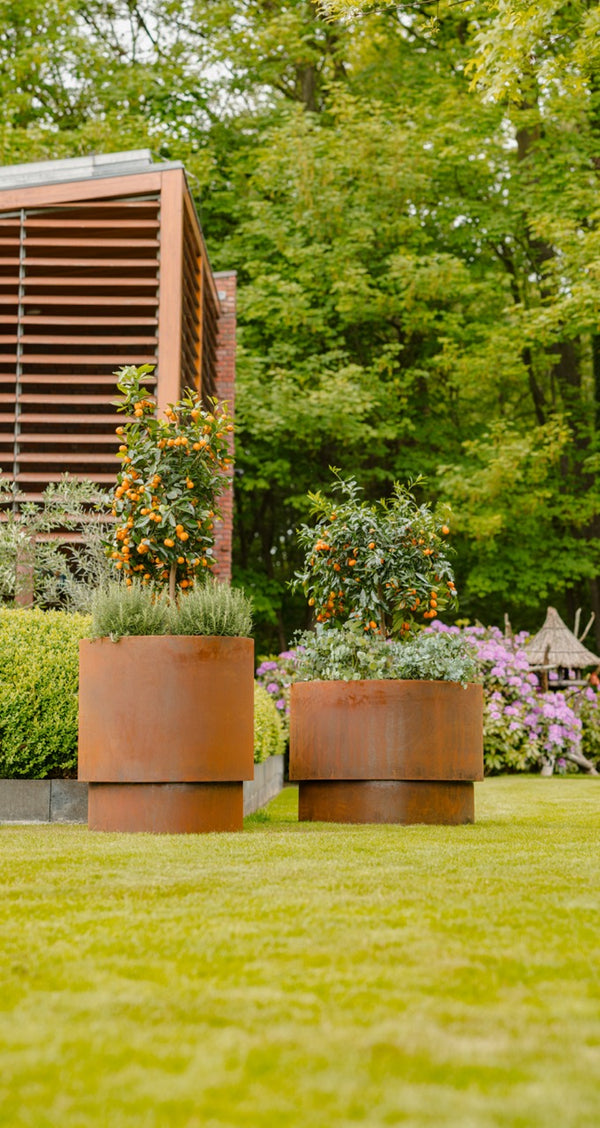 Adezz Extend planter made of Corten steel 