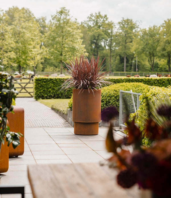 Adezz Extend planter made of Corten steel 