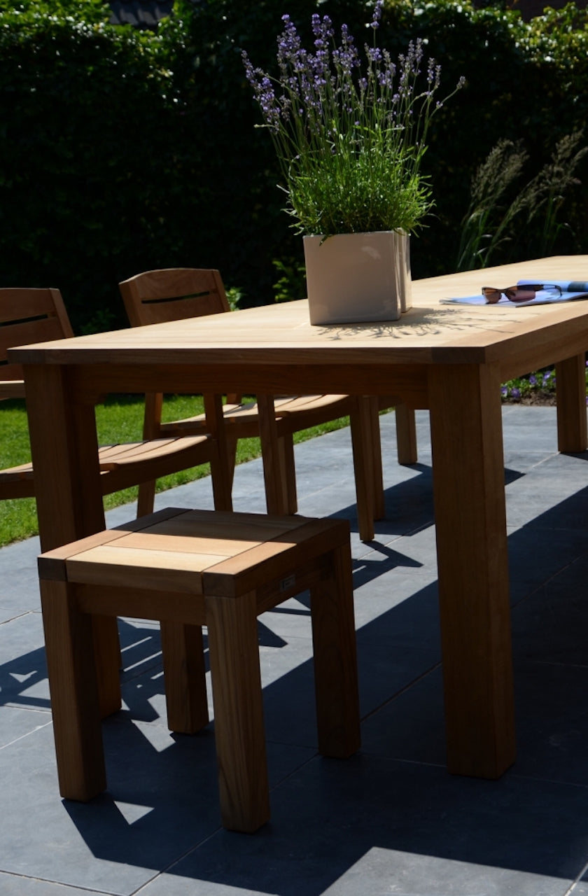 Tabouret traditionnel en teck Maxima